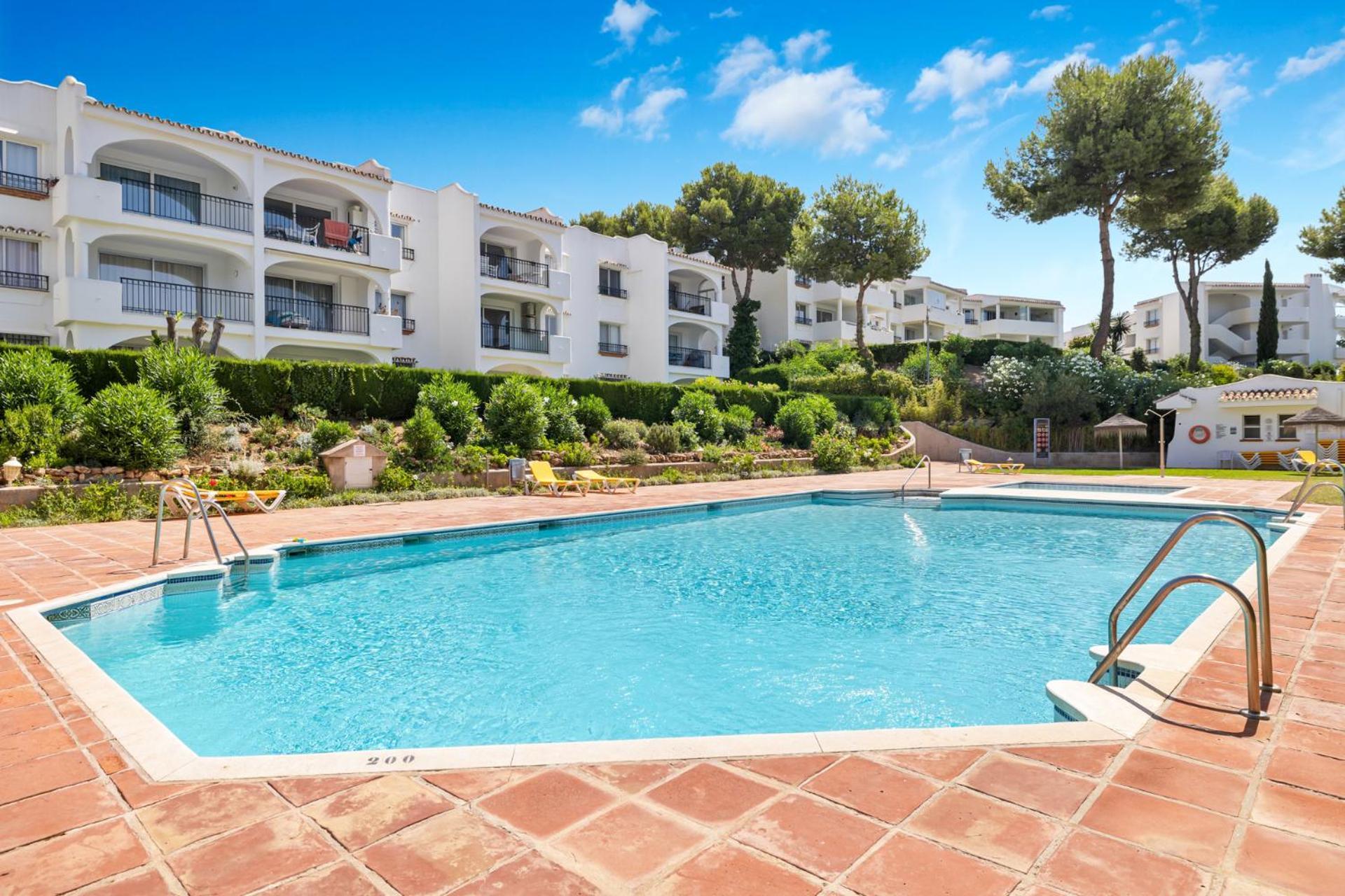 Garden Pool In Mijas By Costarentals - Ref 209 *